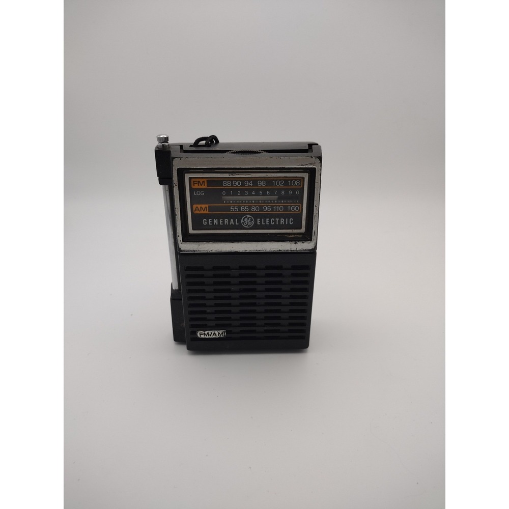 Vintage GE General Electric AM/FM Radio‎ 7-2506